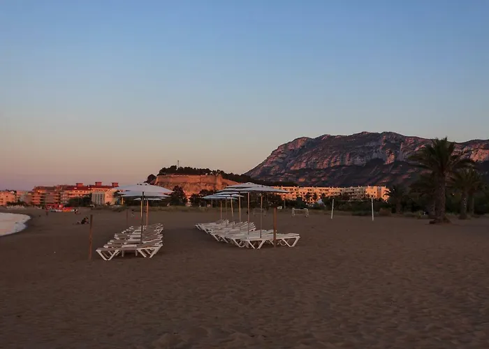 Playa Con Piscina Y Terraza En Urbanizacion De Lujo Denia
