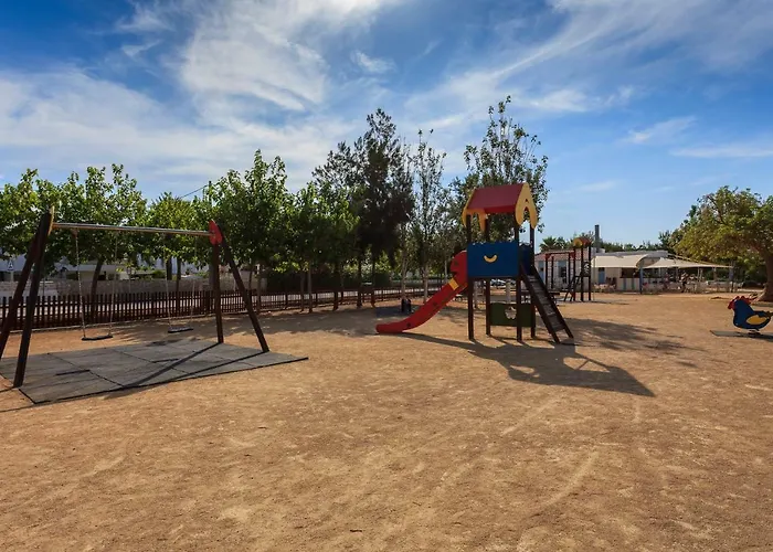 Playa Con Piscina Y Terraza En Urbanizacion De Lujo *