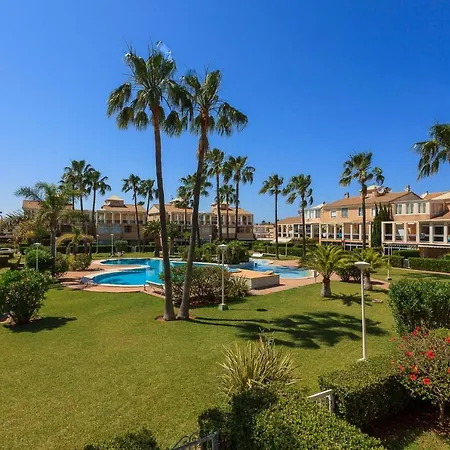 Playa Con Piscina Y Terraza En Urbanizacion De Lujo *